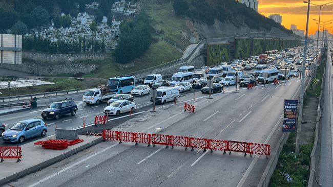 Ataşehir'de 30 gün sürecek yol çalışması başladı